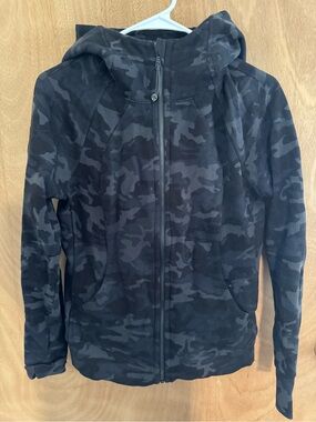 Lululemon scuba full zip jacket - Black Camo